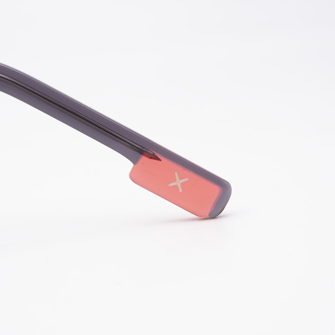 jplus-mindel-14-grigio-rosso-04