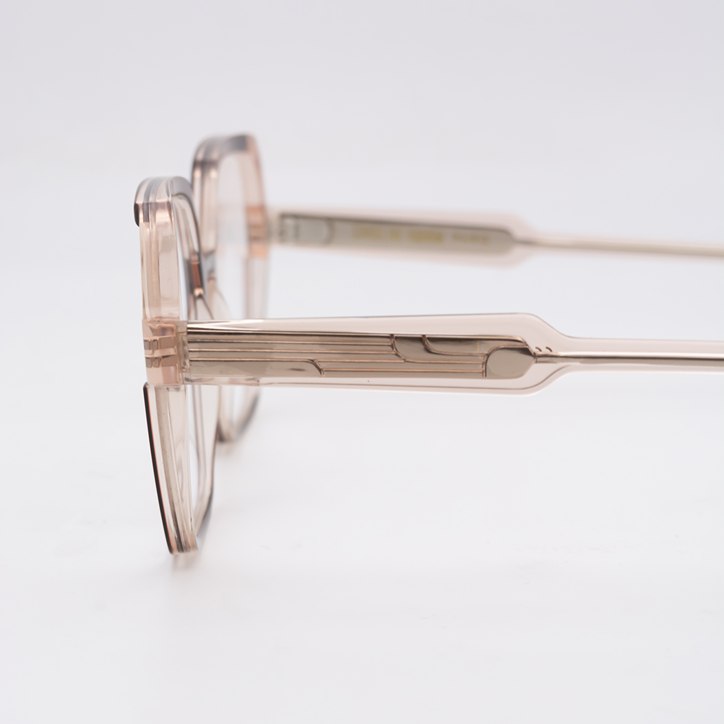 caroline-abram-hatika-784-05