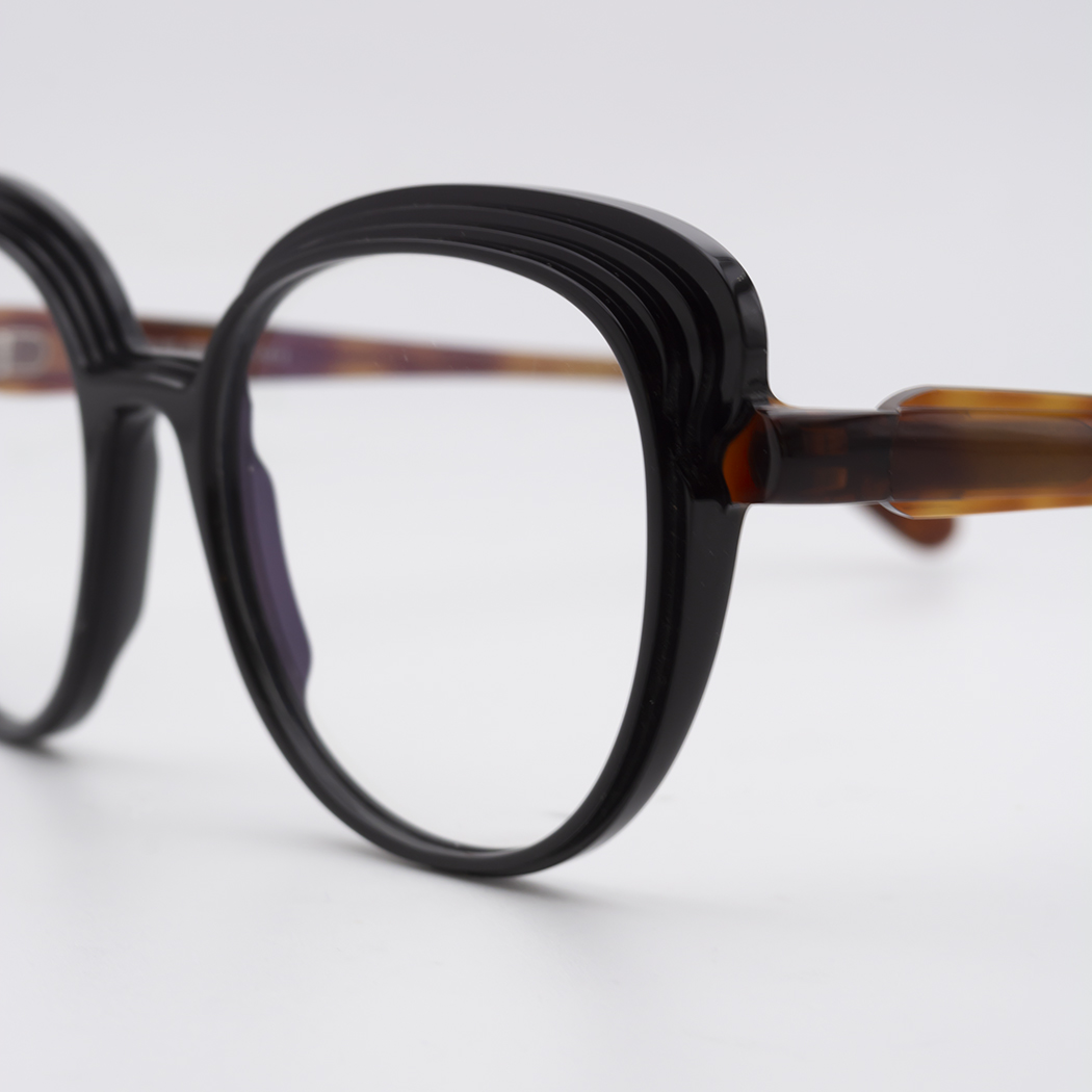 caroline-abram-kate-265-04 caroline-abram-kate-265-04